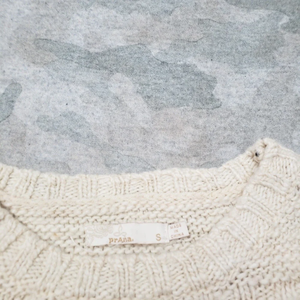 Prana Sweater Womens Small Beige Pullover Cable Knit‎